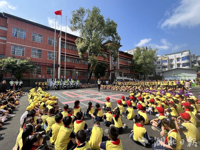 巴黎人app下载